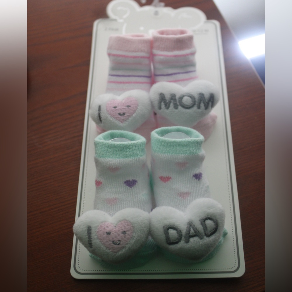 Koalababy 2 Pair Rattle Socks Set 0-12M I Love Mom & Dad NEW